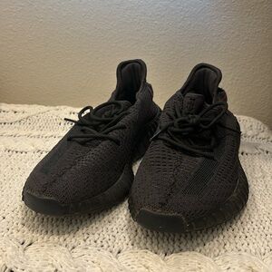 Adidas Yeezy sneakers - all black - women’s 8 (runs big)